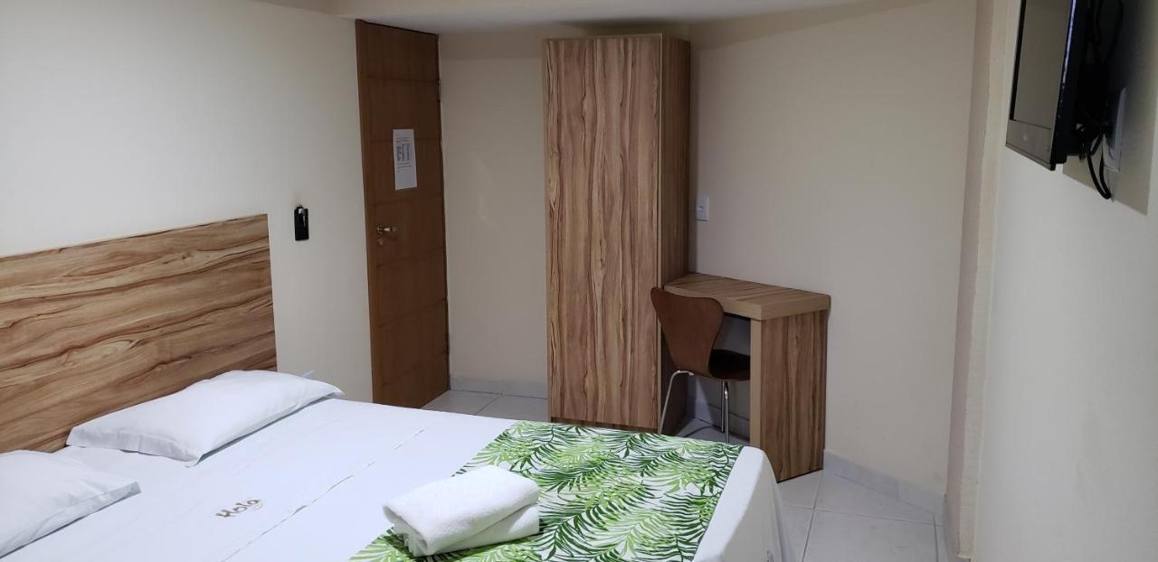 Hola Hotel